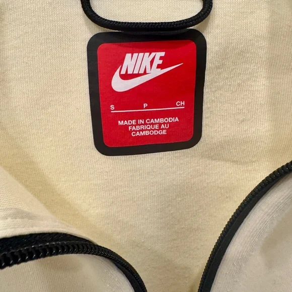 Nike Sportswear Tech Fleece Windrunner - Picture 2 of 5